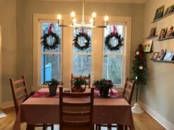 Vickerman Artificial Unlit Christmas Wreath (427446) -Roman Ornaments Shop 427446Miscmd