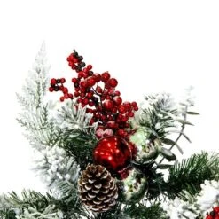 Vickerman Unlit Artificial Christmas Wreath (675687) -Roman Ornaments Shop 6875687closemd